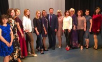 На «ММК-МЕТИЗ» стартовал творческий конкурс «Железная леди»